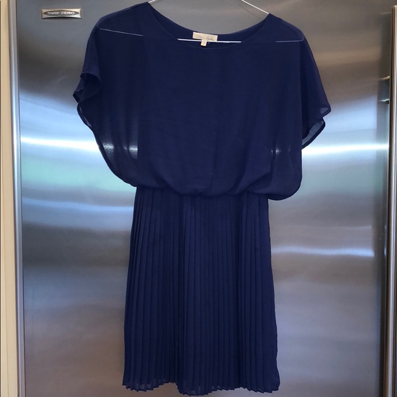 Dresses & Skirts - Purple-blue bubble top pleated dress